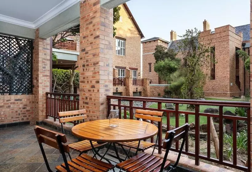 سوییت, Premier Hotel Quatermain