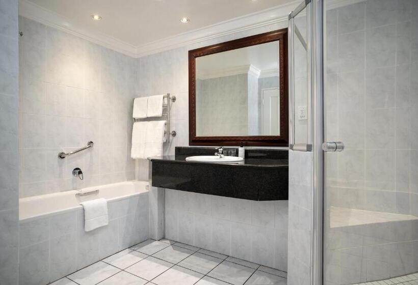 デラックスルーム, Premier Hotel Quatermain