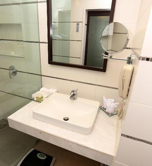 اتاق لوکس, Ramada By Wyndham Multan