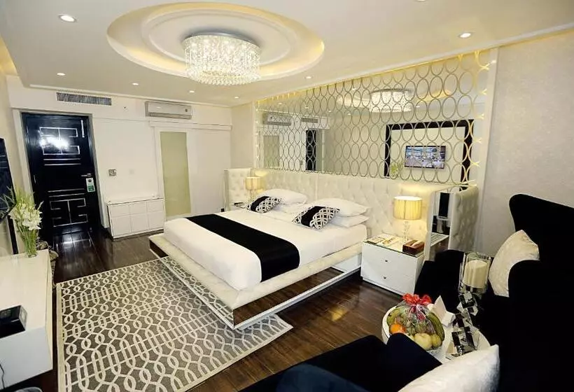 سوئیت پرزیدنت, Ramada By Wyndham Multan
