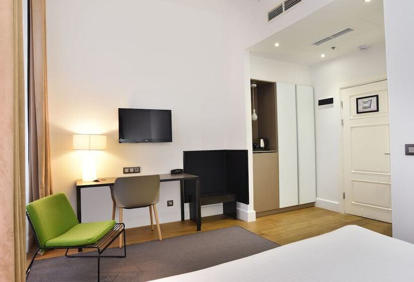 标准间, Zenit Budapest Palace