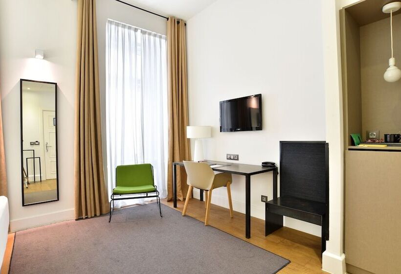 标准间, Zenit Budapest Palace