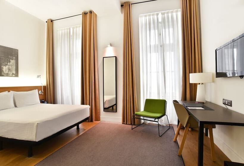 标准间, Zenit Budapest Palace