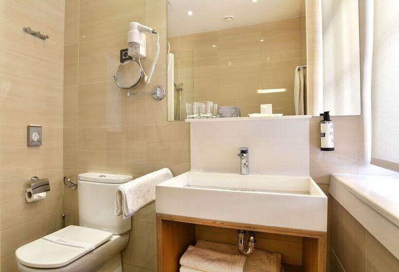 标准间, Zenit Budapest Palace