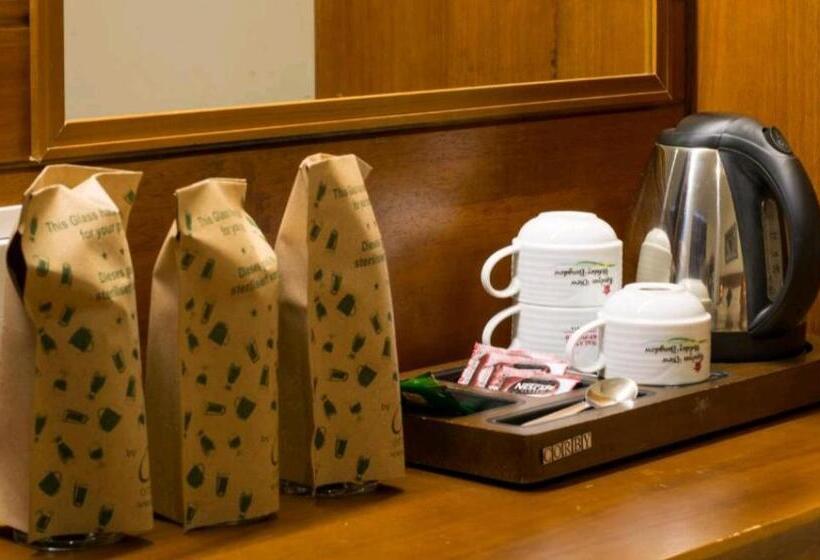 Superior Rum, Kandyan View Holiday Bungalow Free Pickup From Kandy City