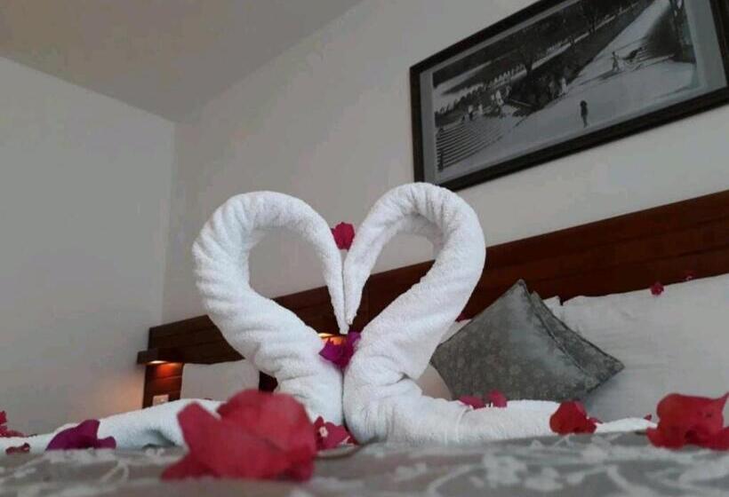 Superior Rum, Kandyan View Holiday Bungalow Free Pickup From Kandy City