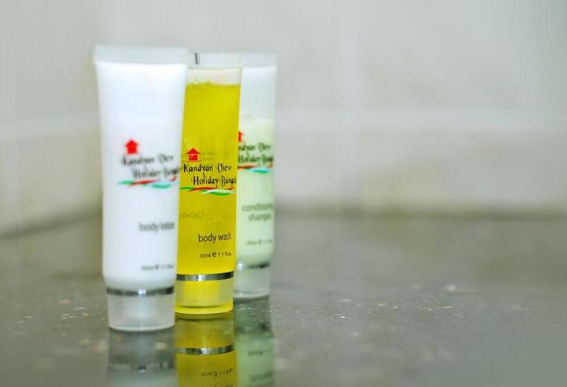 Deluxe Rum, Kandyan View Holiday Bungalow Free Pickup From Kandy City