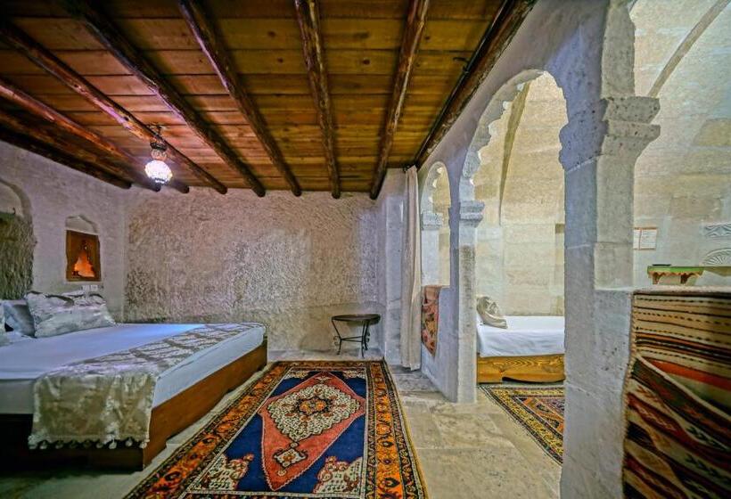 חדר סטנדרט לארבעה, Elysee Cave House