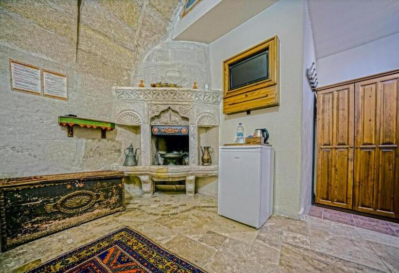 חדר סטנדרט לארבעה, Elysee Cave House