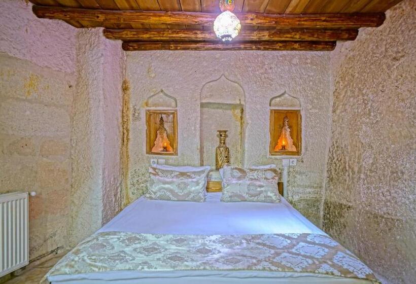 חדר סטנדרט לארבעה, Elysee Cave House