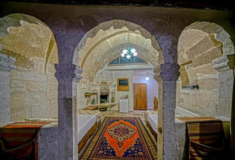 חדר סטנדרט לארבעה, Elysee Cave House