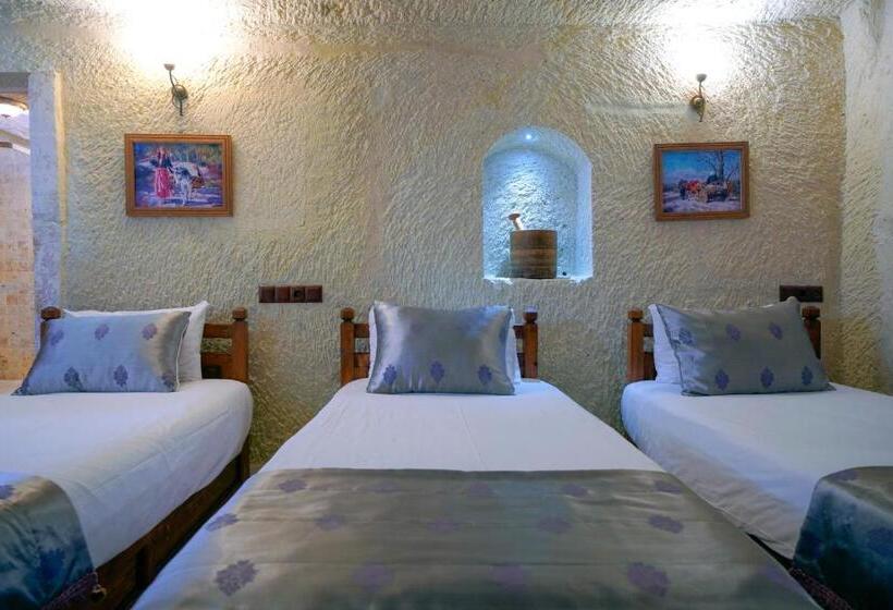 סוויטה משפחתית, Elysee Cave House