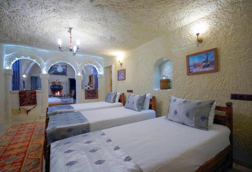 סוויטה משפחתית, Elysee Cave House