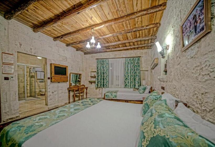 חדר סטנדרט לשלושה, Elysee Cave House