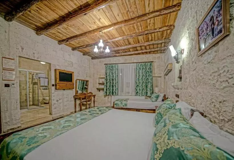 スタンダードトリプルルーム, Elysee Cave House