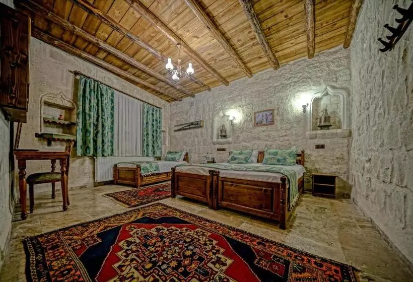 スタンダードトリプルルーム, Elysee Cave House