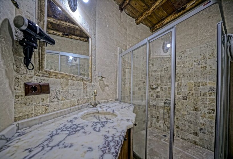 Номер Стандарт, Elysee Cave House