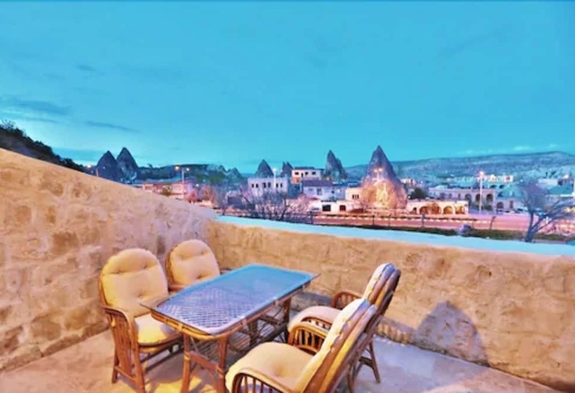 סוויטה משפחתית, Elysee Cave House