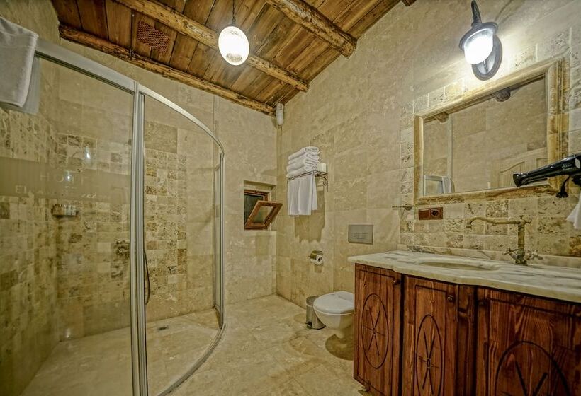 חדר סטנדרט לארבעה, Elysee Cave House