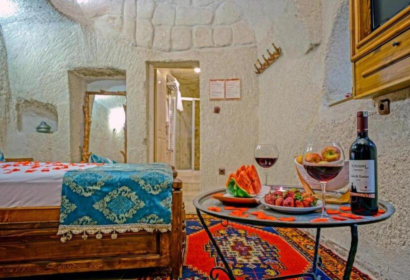 Номер Стандарт, Elysee Cave House