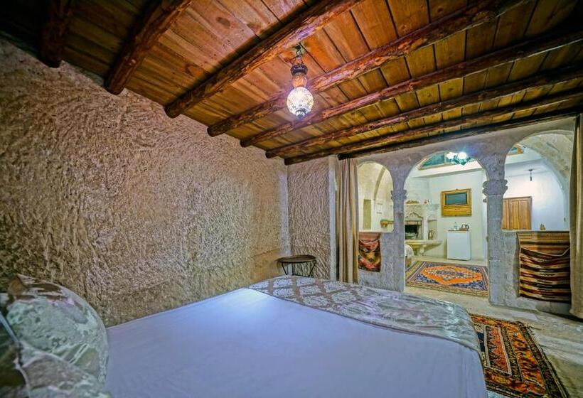 חדר סטנדרט לארבעה, Elysee Cave House