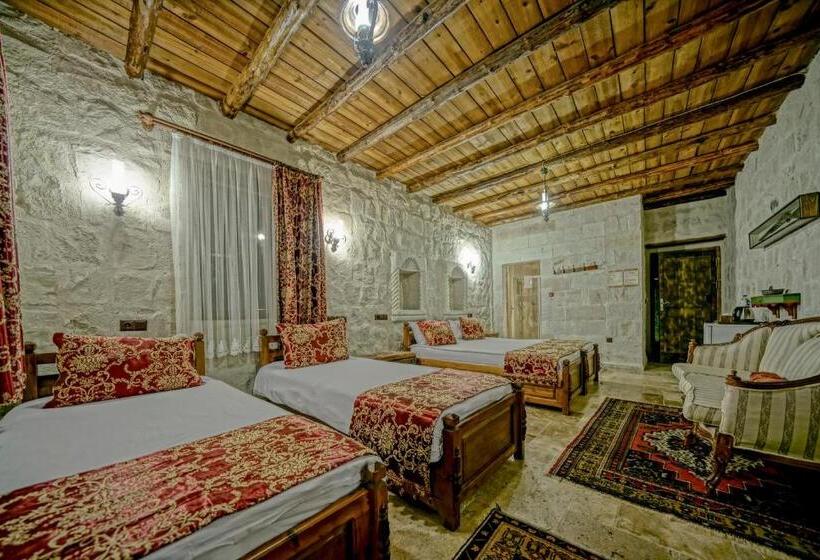 חדר סטנדרט לארבעה, Elysee Cave House