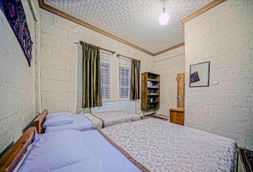 חדר אקונומי, Elysee Cave House