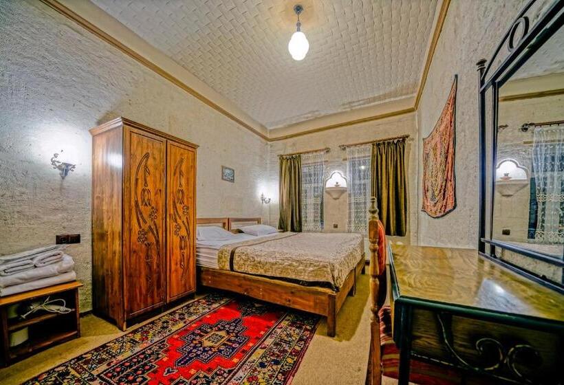 חדר אקונומי, Elysee Cave House