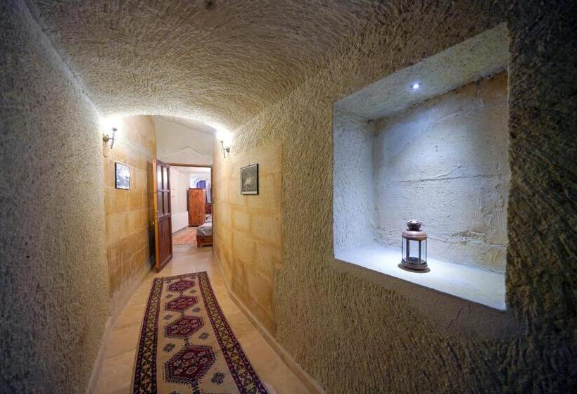 Family Suite, Elysee Cave House