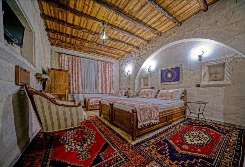 חדר סטנדרט לשלושה, Elysee Cave House