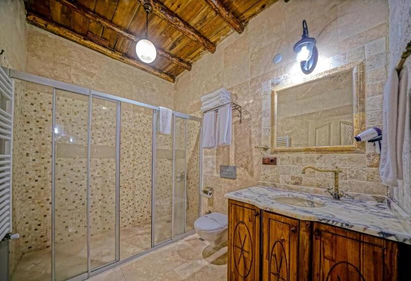 חדר סטנדרט לשלושה, Elysee Cave House