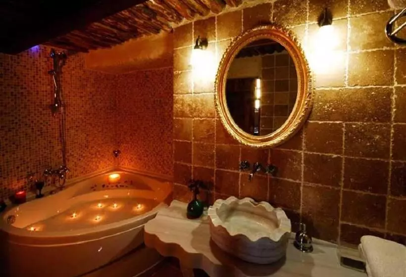 テラス付きスタンダードルーム, Cappadocia Perimasali Cave
