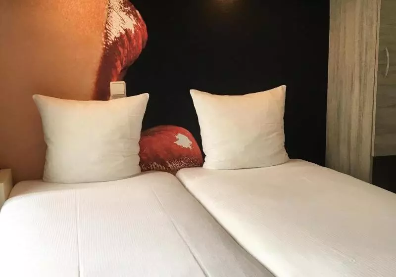 اتاق استاندارد سه نفره, Atlantis Amsterdam