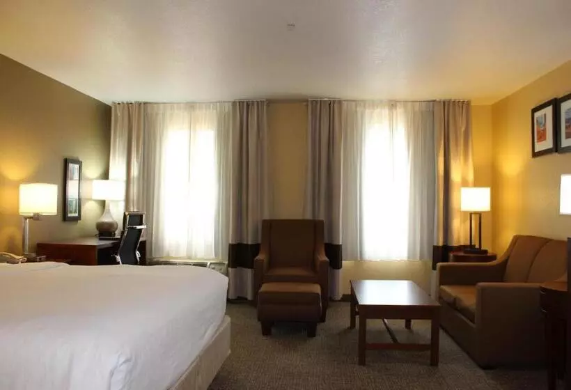 キングサイズベッドのスイートルーム, Comfort Inn Green Valley I 19