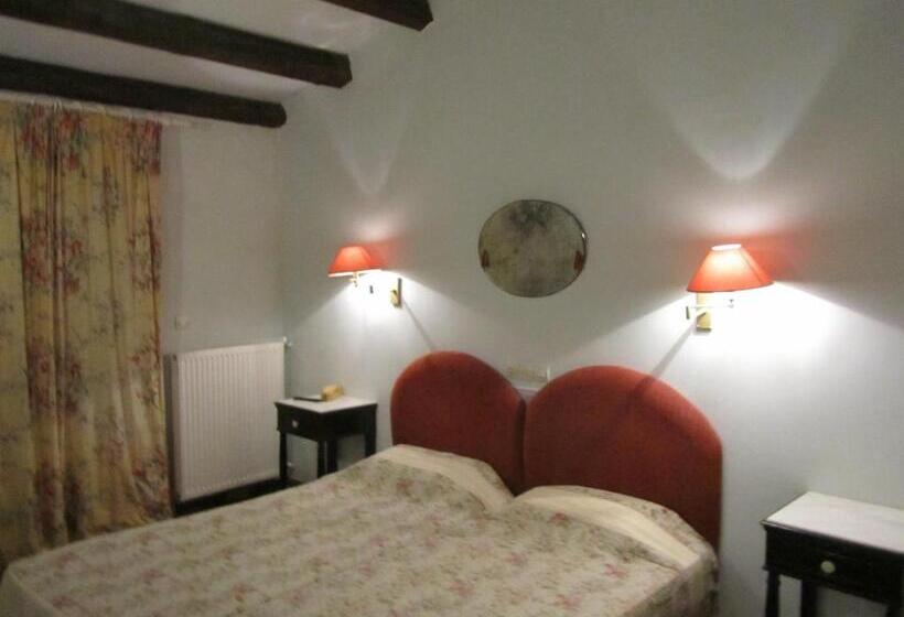 ペントハウスルーム, Levant