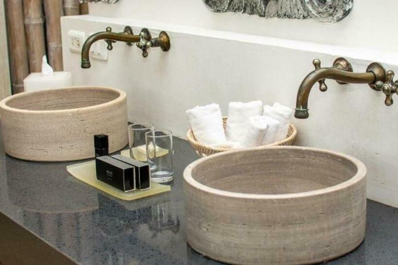 חדר דחוקס עם מיטת קינג, Cartagena Karmairi - Adults Only