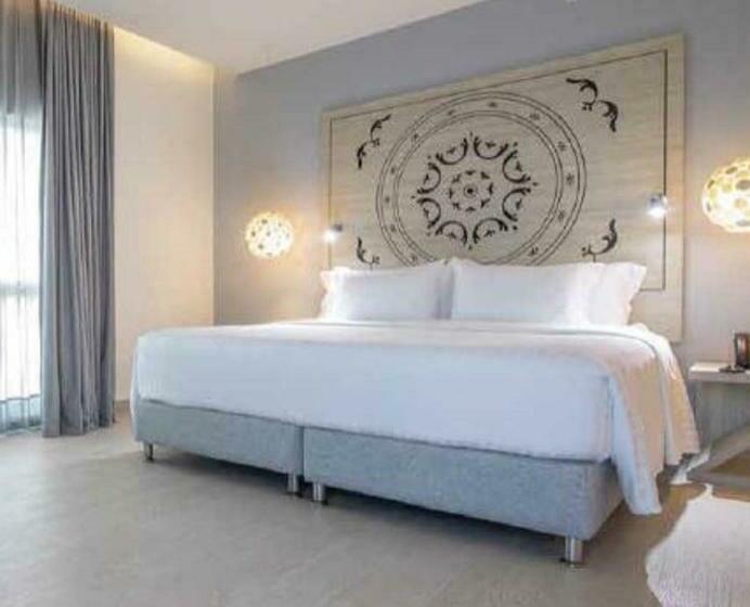 חדר דחוקס עם מיטת קינג, Cartagena Karmairi - Adults Only