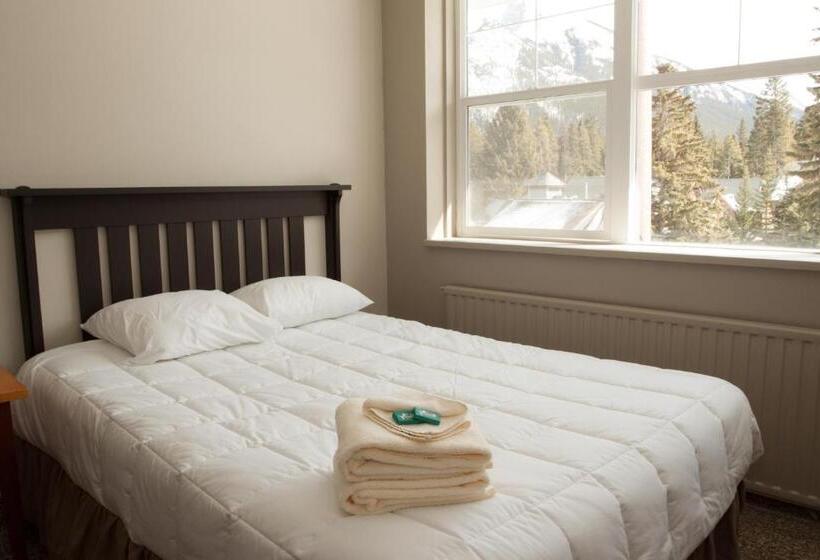 标准间, Ywca Banff
