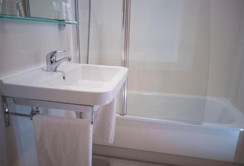 اتاق استاندارد, Abadi