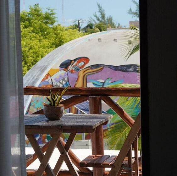 غرفة قياسية سرير مزدوج مطلة على المدينة, Arena