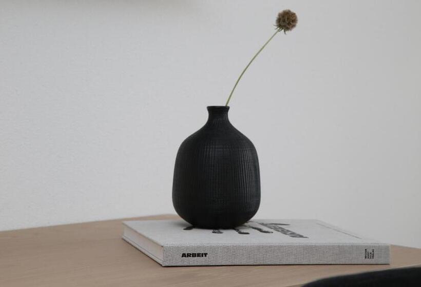 סוויטת ג'וניור, Forum   Das Business & Lifestyle