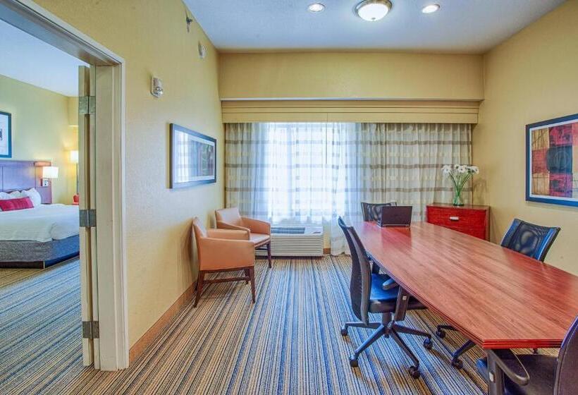 带2个卧室的套房, Courtyard Fargo Moorhead, Mn