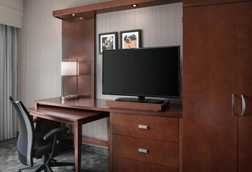 غرفة قياسية سرير كينج, Courtyard By Marriott Maui Kahului Airport