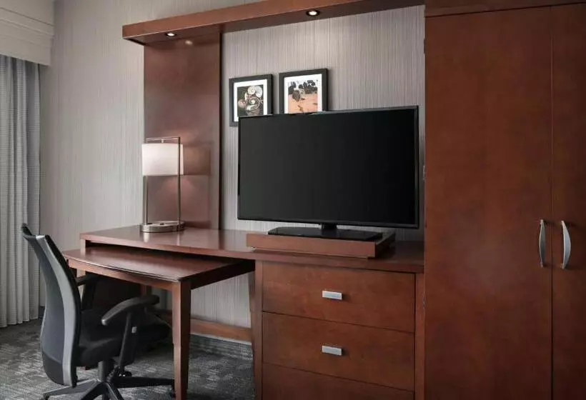 اتاق استاندارد با تخت بزرگ, Courtyard By Marriott Maui Kahului Airport