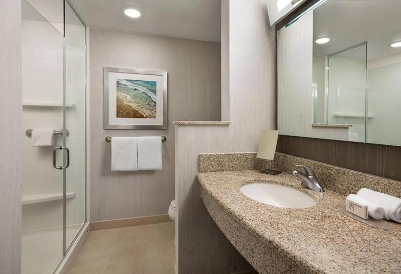 جناح جونيور سرير كينج, Courtyard By Marriott Maui Kahului Airport