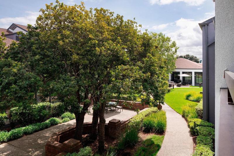 带大床的标准间, Days Inn By Wyndham Ridgeland South Carolina