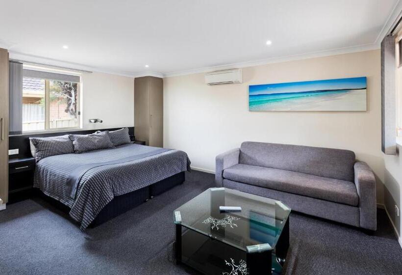 חדק דלוקס עם ג'קוזי, Dolphin Shores