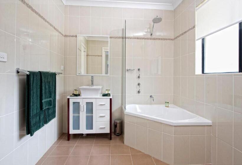 בית, 3 חדרי שינה, Dolphin Shores