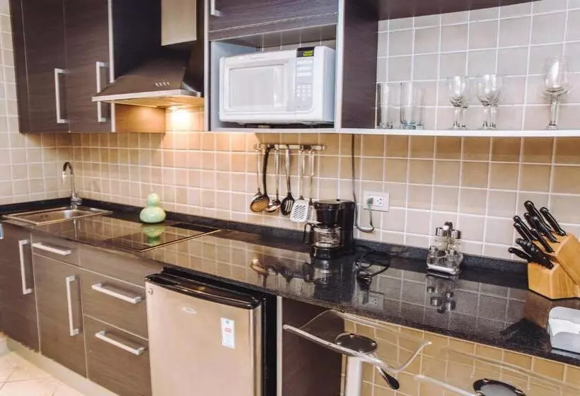 استودیوی استاندارد, Fishing Lodge Cap Cana