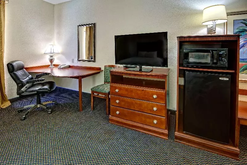 クイーンサイズベッドのスタンダードルーム, Hampton Inn Quincy